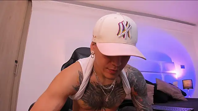 TonnieViera live sex cam