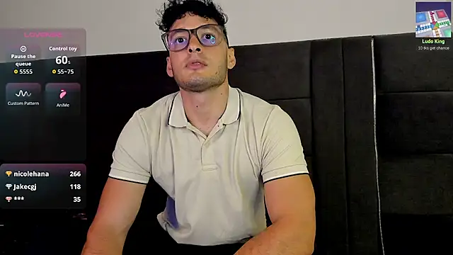 alejandro__2 live sex cam