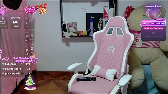 Maggie_Fox3's cam snapshot