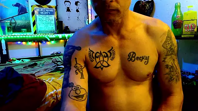 Buffshagswell live sex cam