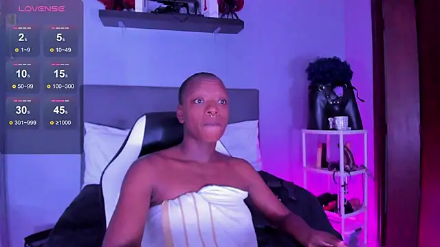 Coco_Kiss live sex cam