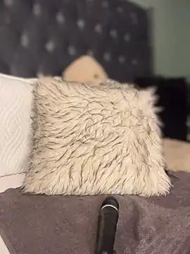 Hot_Mess18 live sex cam