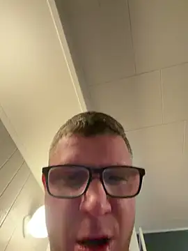 PolishBoy1995 live sex cam