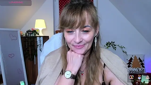 naughtymilane's cam snapshot