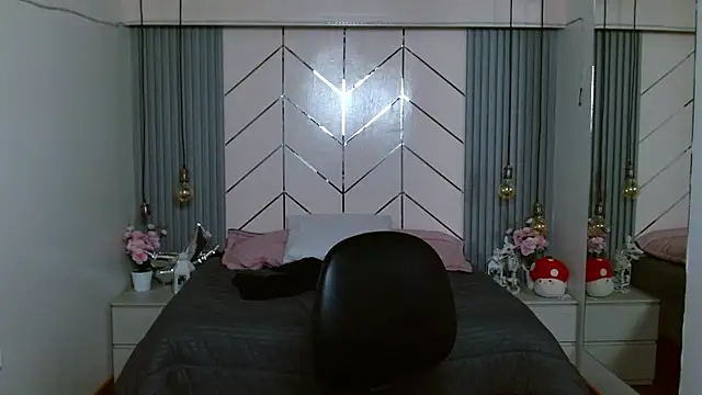 RubyThompson_'s cam snapshot