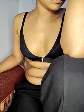 kavya-09's cam snapshot