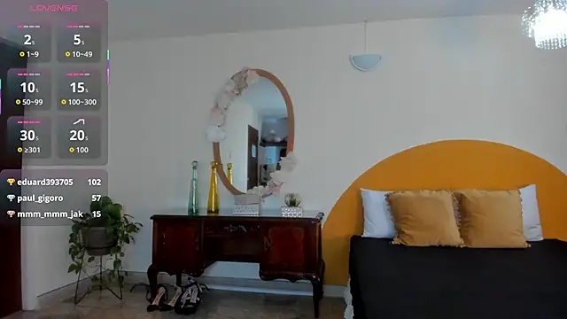 liaa_moretti_'s cam snapshot