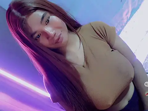 slutty_piinkie live sex cam