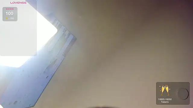 caroline_tovar's cam snapshot