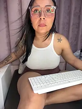 Natural_BIGASS_Nina's cam snapshot