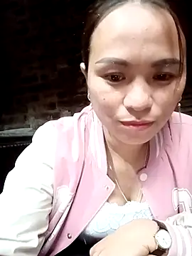 ngaytho004's cam snapshot