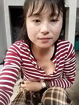 linda_bae00's cam snapshot