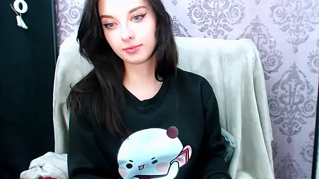 DominantLuna's cam snapshot