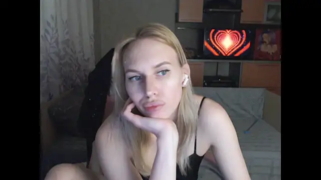 Elsa_Li's cam snapshot