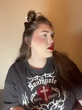 babyizzie's cam snapshot