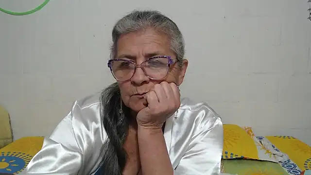 candy_mature_'s cam snapshot