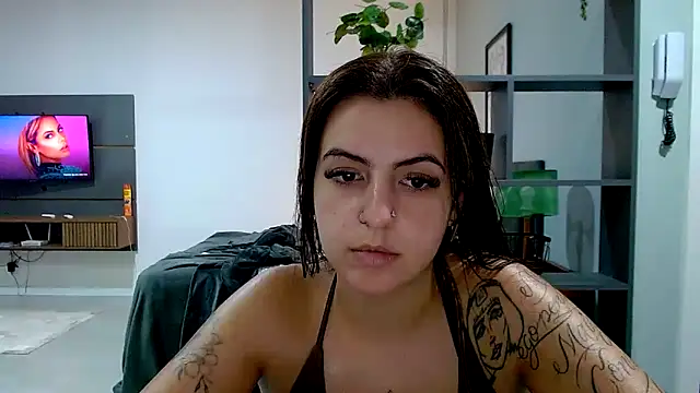 chelbyy's cam snapshot