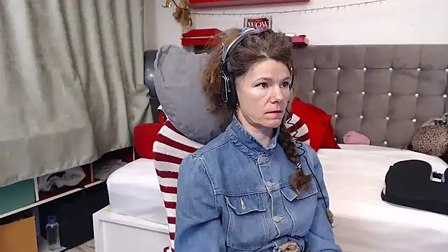 kellyterapy's cam snapshot