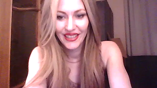 ShyGirlV's cam snapshot