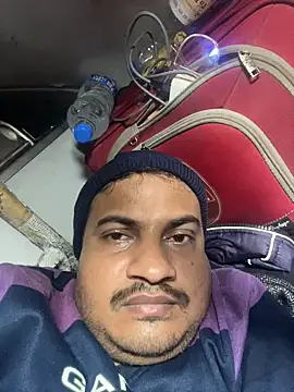 Saxymood1111's cam snapshot