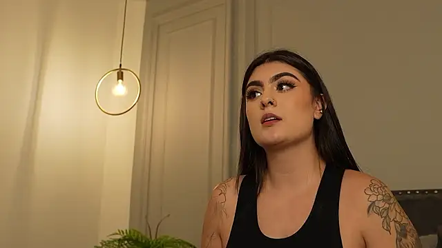 IrisBaker live sex cam