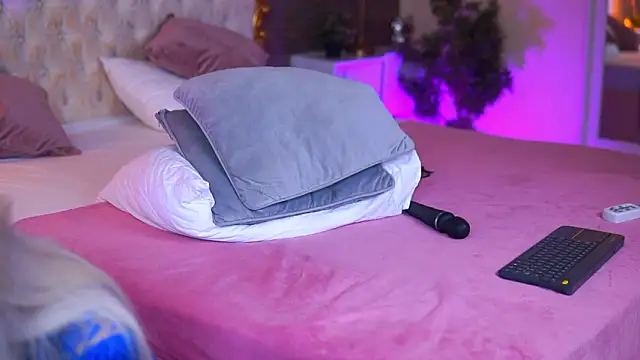 Juicy_Jessye live sex cam