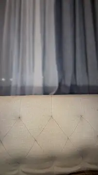 Holli_woul's cam snapshot