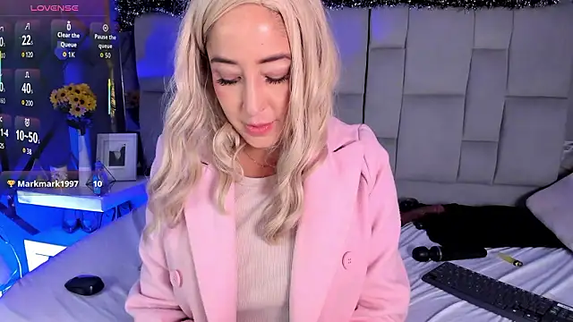 AliceSteel12's cam snapshot