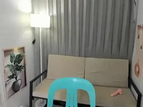 TsUncutKaren live sex cam