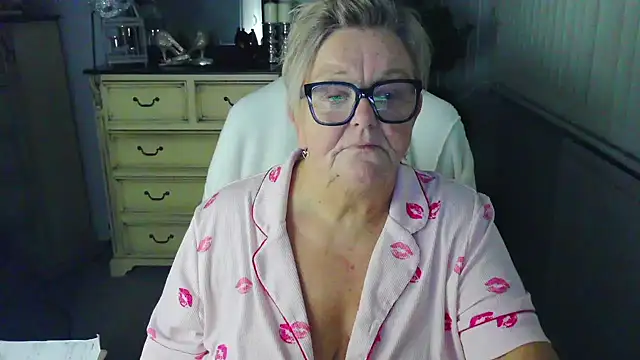 BridgetBlueEyes's cam snapshot