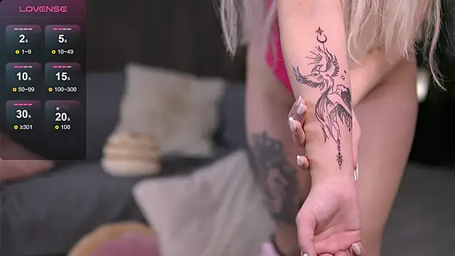 AuroraSins's cam snapshot