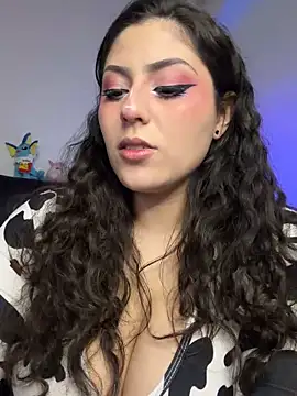 TuWaifuVirtual1 live sex cam