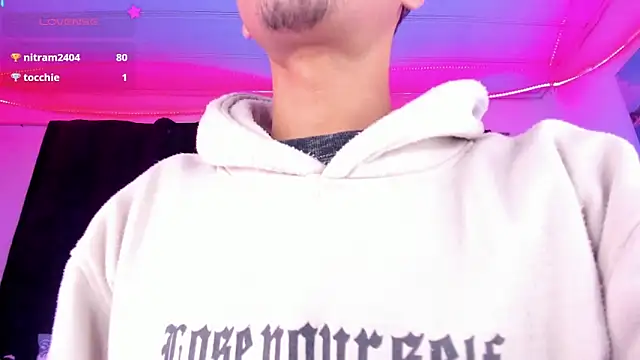 Ethan_Boyy live sex cam