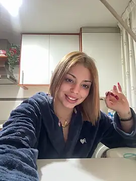 Noeliagglow live sex cam