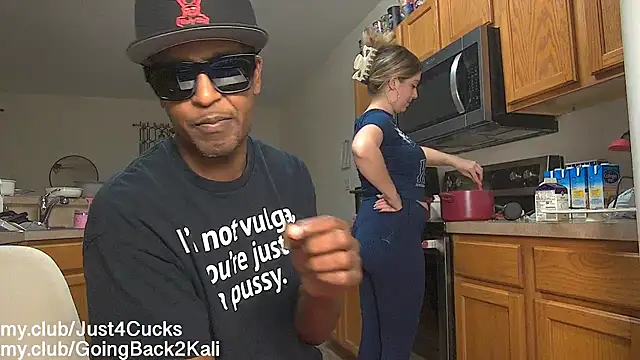 boomboomr00m live sex cam