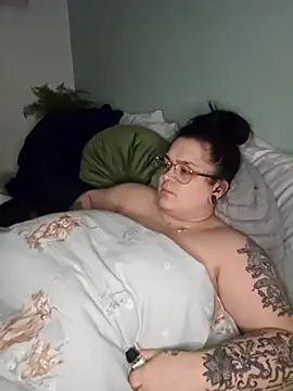 Saucy-Serenity's cam snapshot