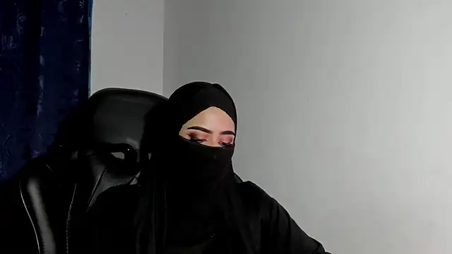 Azahara_ahmad's cam snapshot