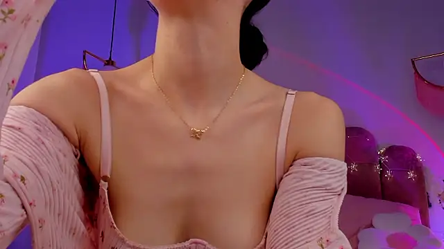 ElsaYoung live sex cam