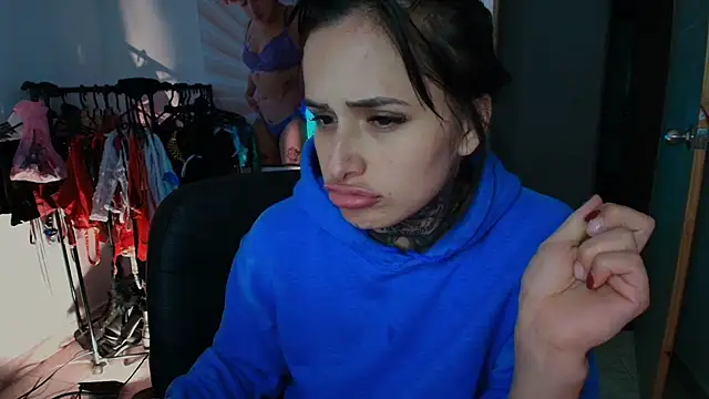 TinnaDawsom live sex cam