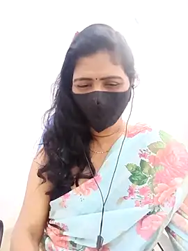 Lucky-Deepthi live sex cam