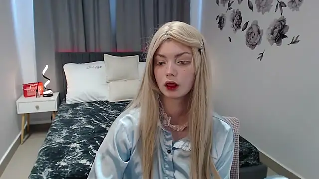 MileyRood live sex cam