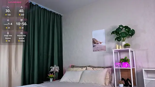 ElvaHilby's cam snapshot