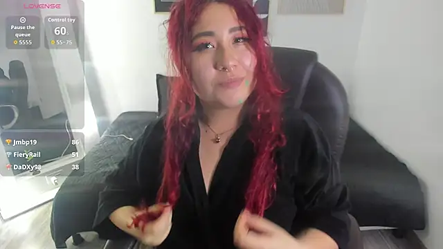 littlee_red's cam snapshot