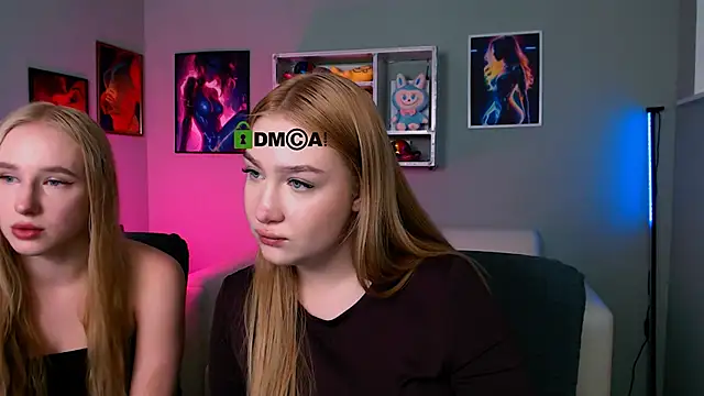 playful_sophie's cam snapshot