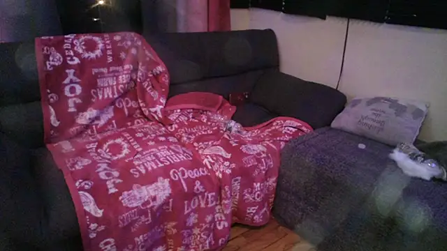 CoffeeNCreamHer's cam snapshot