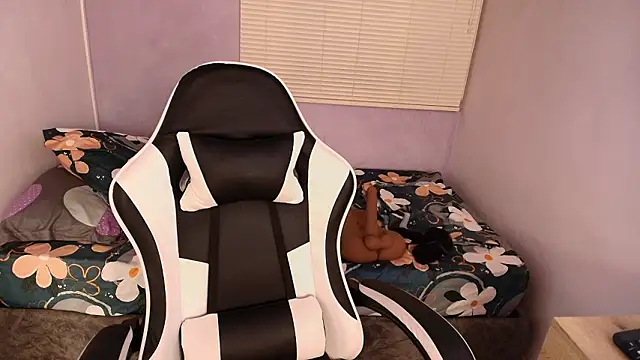 luna_desiree's cam snapshot