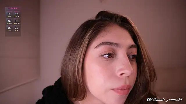 annie24_evans's cam snapshot