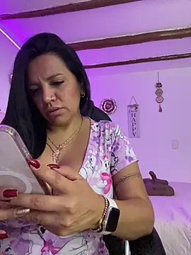 Milff_parkerrr's cam snapshot