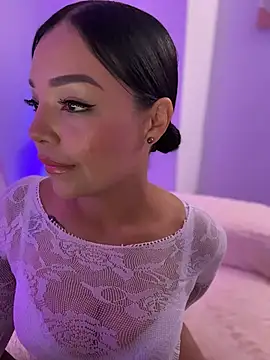 JennLeMoka's cam snapshot