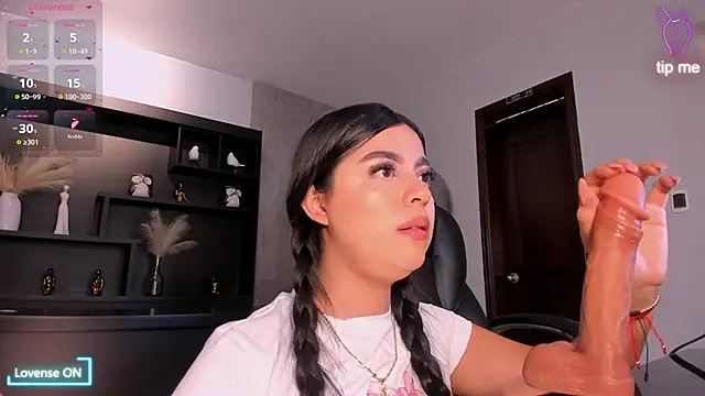 NataliaGaret live sex cam